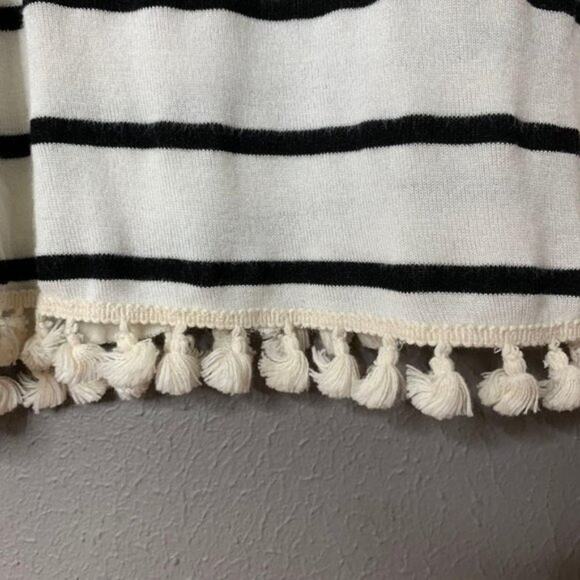 BLU PEPPER Boho Fringe Tassel Trim Cream/Black Striped Tee Long Sleeve Medium - Picture 6 of 7